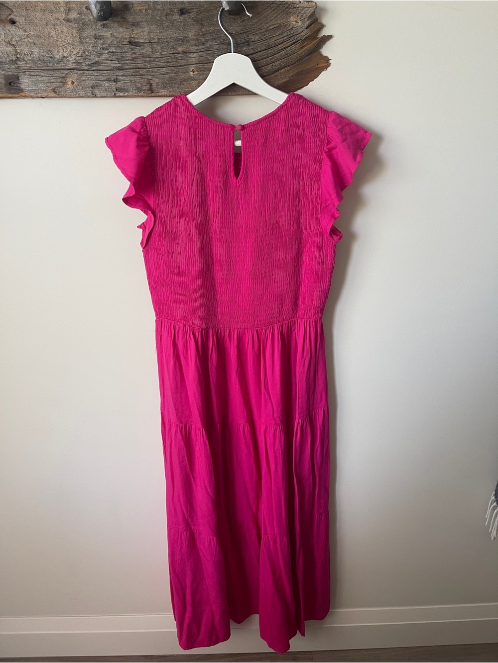 Zesica Fuchsia Pink Flutter-Sleeve Tiered Maxi Dress - Picture 5 of 6